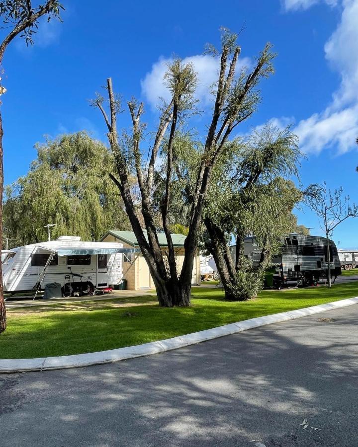 Mandurah Caravan And Tourist Park Exteriör bild